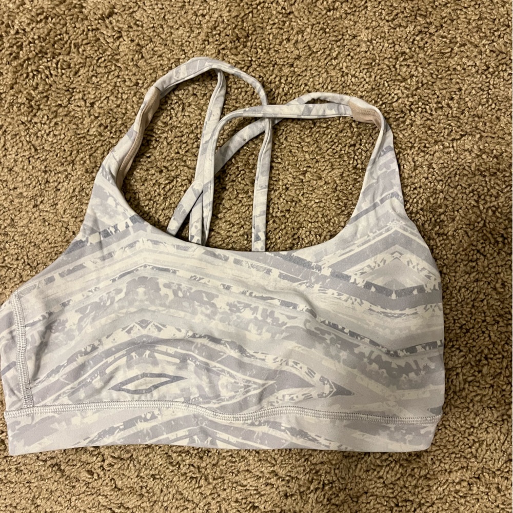 Lululemon sports bra